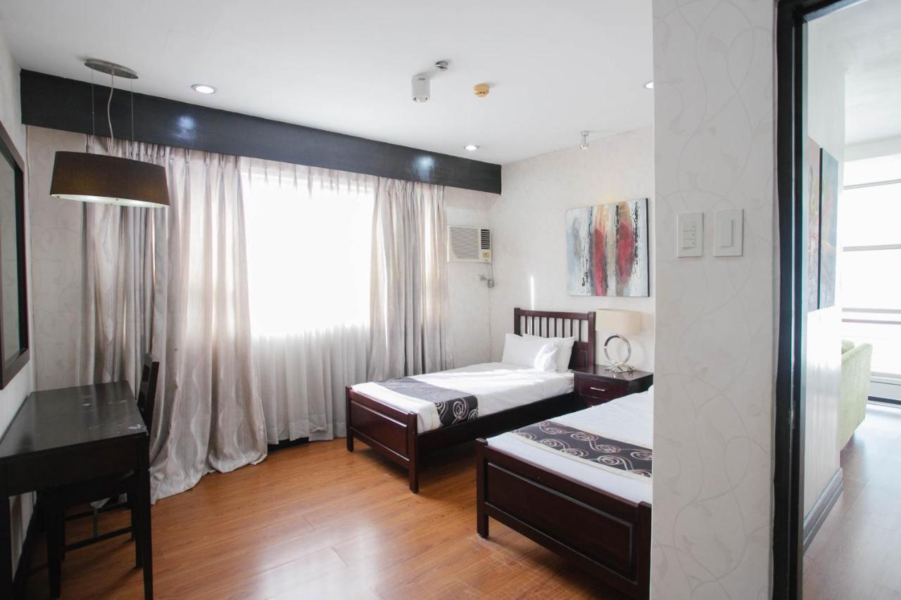 Diamond Suites And Residences Cebu Exterior photo